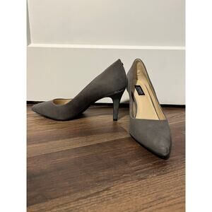 Jones New York Delta Gray Suede Heels size 8